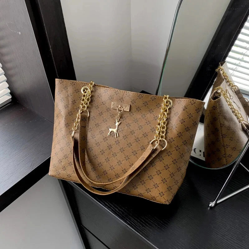 Chic Large-Capacity Tote Bag