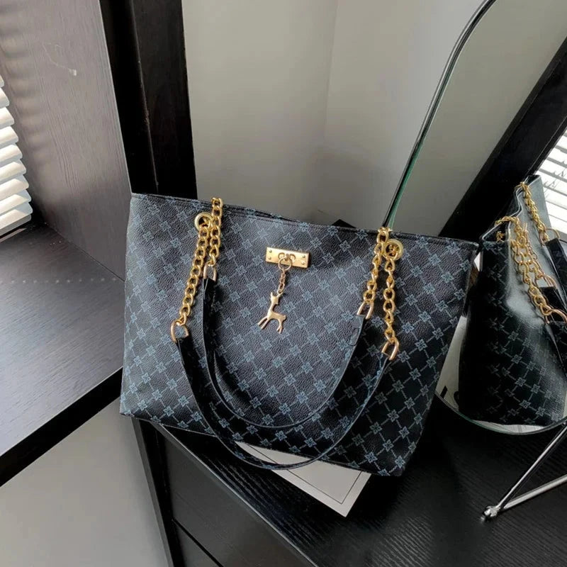 Chic Large-Capacity Tote Bag