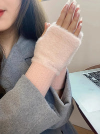 Snug Fit Finger-Free Gloves .